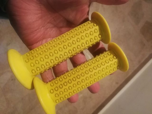 Puños bh California amarillos