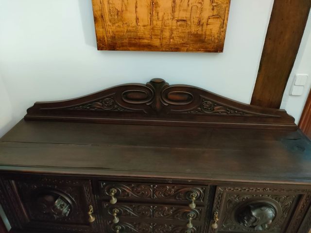 Mueble castellano madera maciza