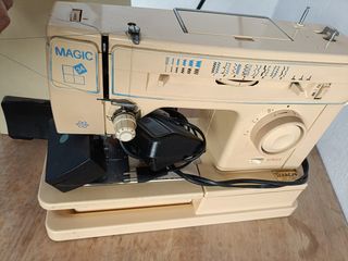 Maquina de coser singer