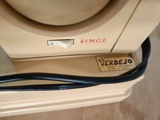 Maquina de coser singer