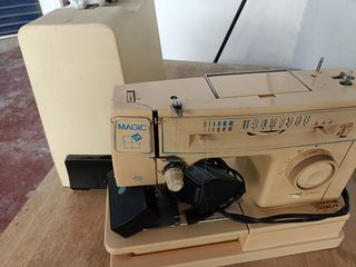 Maquina de coser singer