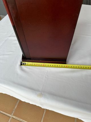 Armario decoración billar.