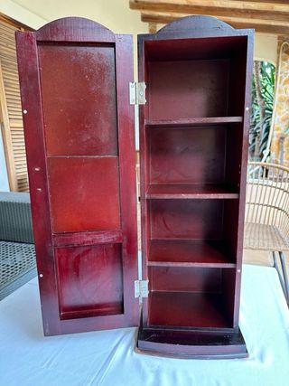 Armario decoración billar.