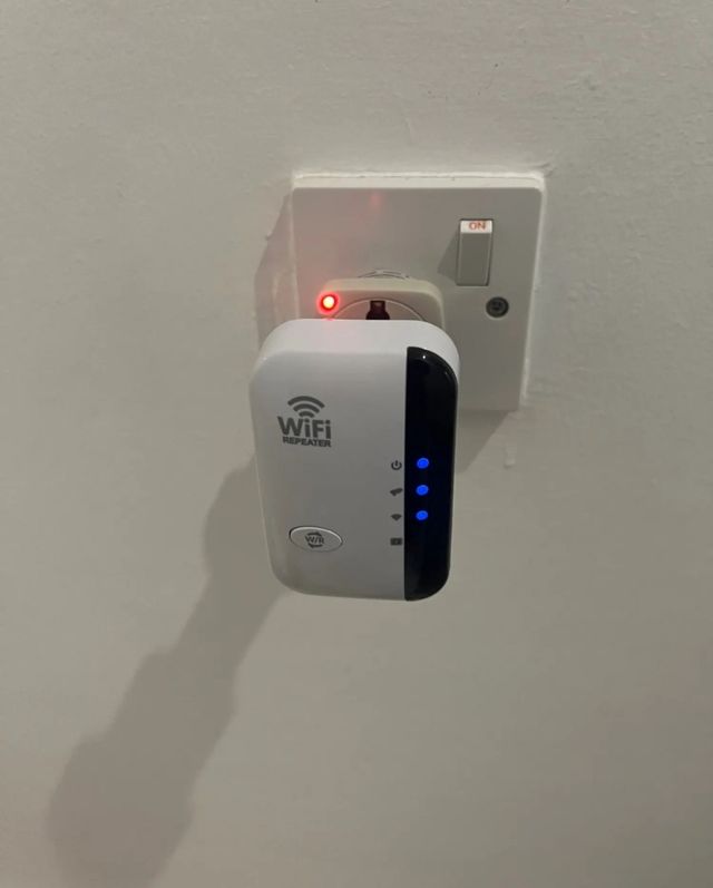 EXTENSOR REPETIDOR WIFI