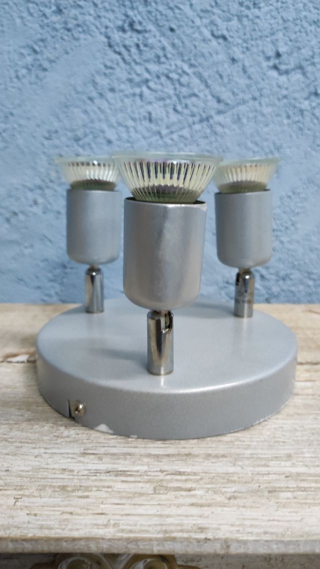 Lampara 3 focos direccionables techo