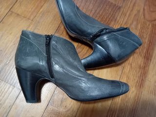 Chollo - Botin gris (talla 38)