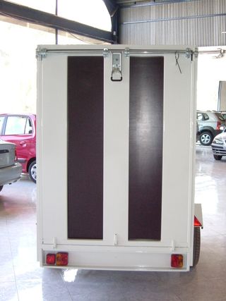 remolque porta motos, bicis ,Quart cerrado