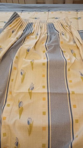 Edredón de cama de 90 y cortinas ajuego