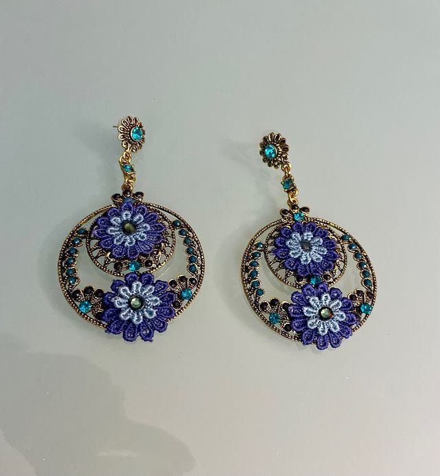 Orecchini blu artigianali