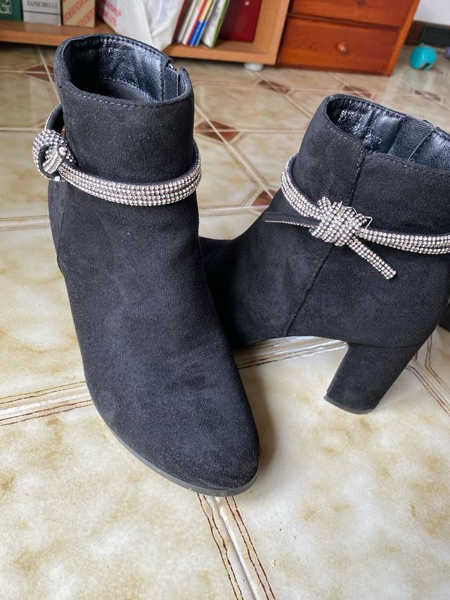 Stivaletti di camoscio n 37