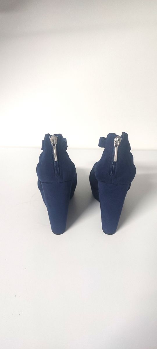 Sandalias de cuña 💙