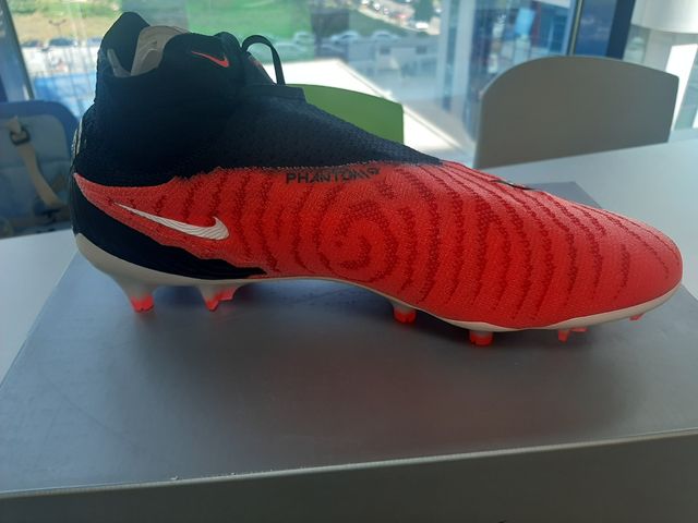 Bota de fútbol profesional