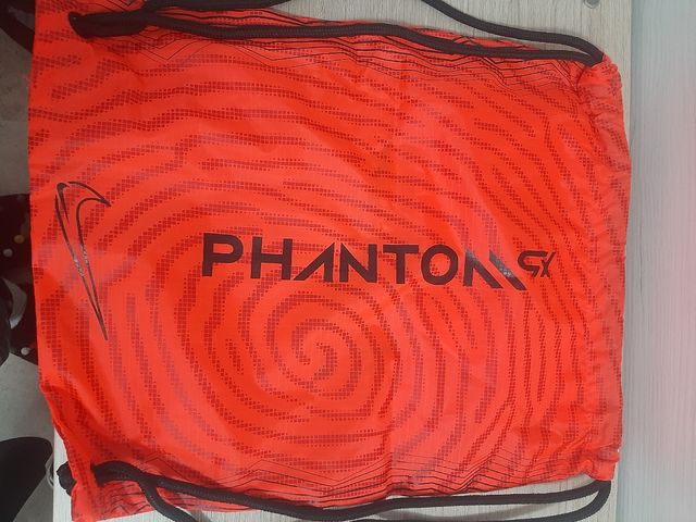 Bota de fútbol profesional