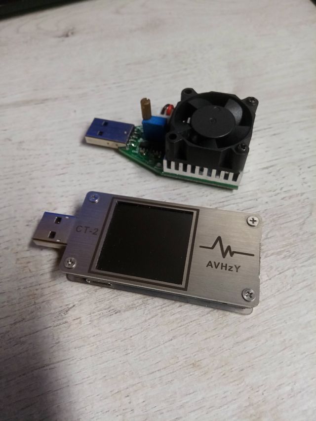 AVHzY USB Tester Multímetro Digital
