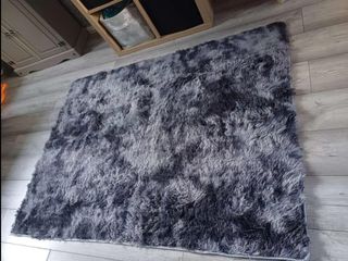 Alfombra pelo suave gris oscuro