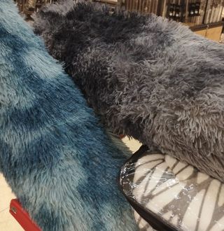 Alfombra pelo suave gris oscuro