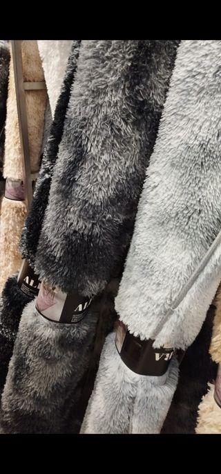 Alfombra pelo suave gris oscuro