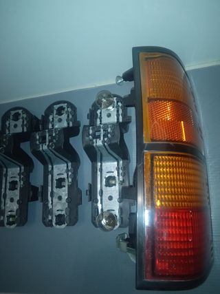 Piloto trasero izquierdo Opel Corsa A