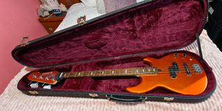 Estuche italiano VGV para bajos Yamaha BB