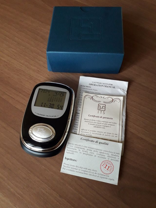 orologio con calcolatrice
