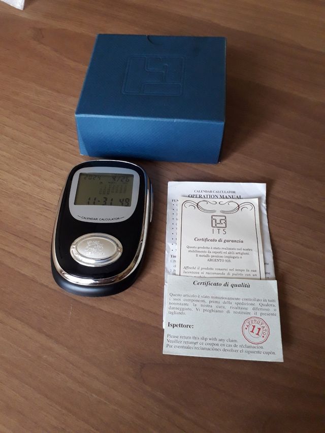 orologio con calcolatrice