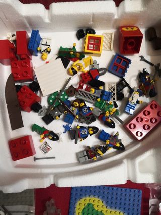 Piezas y muñecos lego de los 80, 90