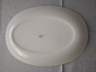 Vajilla antigua de porcelana