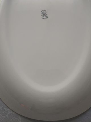 Vajilla antigua de porcelana