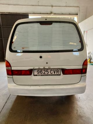 KIA Pregio 2005