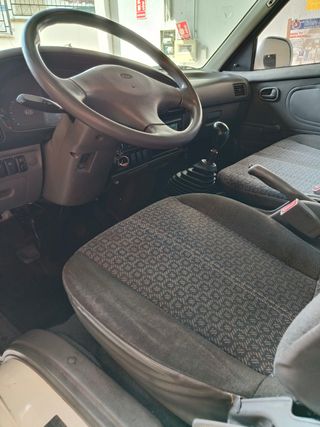 KIA Pregio 2005