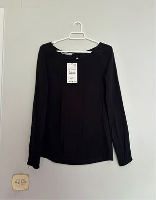 Blusa negra de zara
