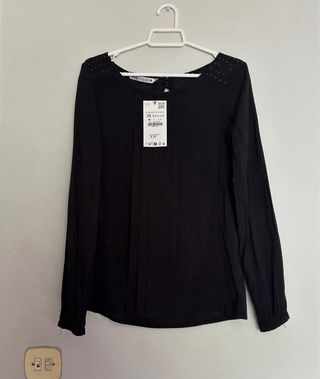 Blusa negra de zara