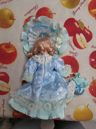 Bambola di porcellana