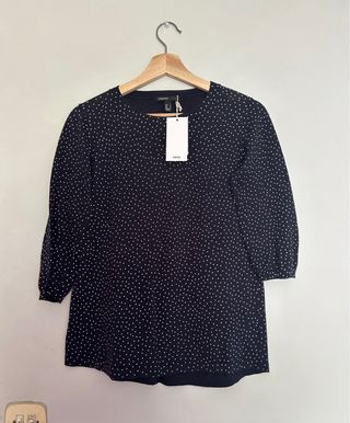 Jersey azul marino con puntos blancos de mango