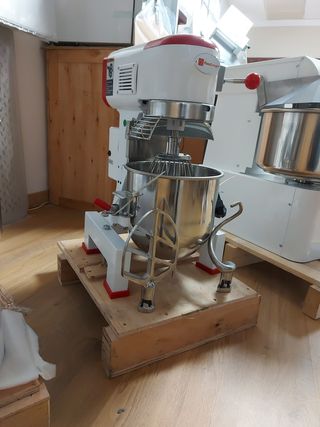 BATIDORA PLANETARIA 10 LT / PROFECIONAL