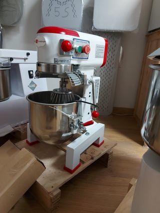 BATIDORA PLANETARIA 10 LT / PROFECIONAL