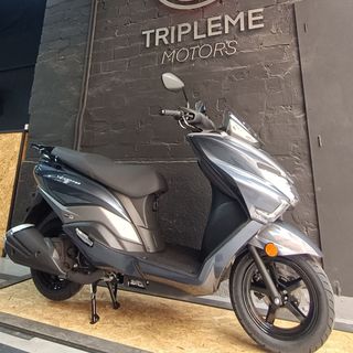 Nuevo scooter Suzuki Burgman Street 125EX