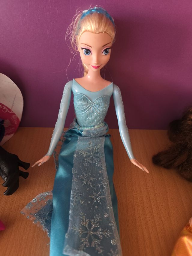 Muñeca Elsa