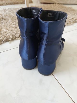 Stivaletti blu in raso