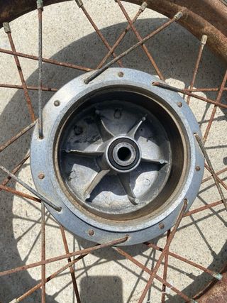 Rueda delantera Bultaco Mercurio 17x 3.00