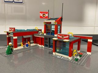 Estacion de bomberos de lego