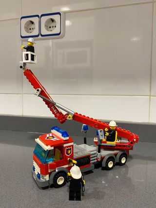 Estacion de bomberos de lego