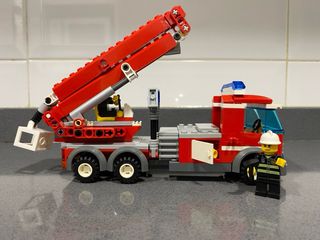 Estacion de bomberos de lego