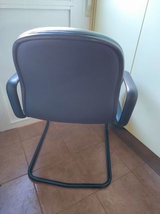 Silla sala espera respaldo bajo