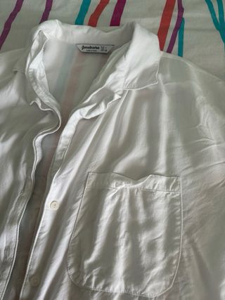 Stradivarius camisa blanca COMO NUEVA