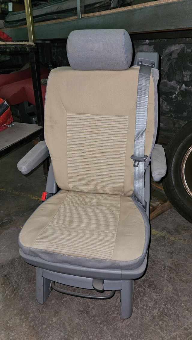 Asiento giratorio T5 California