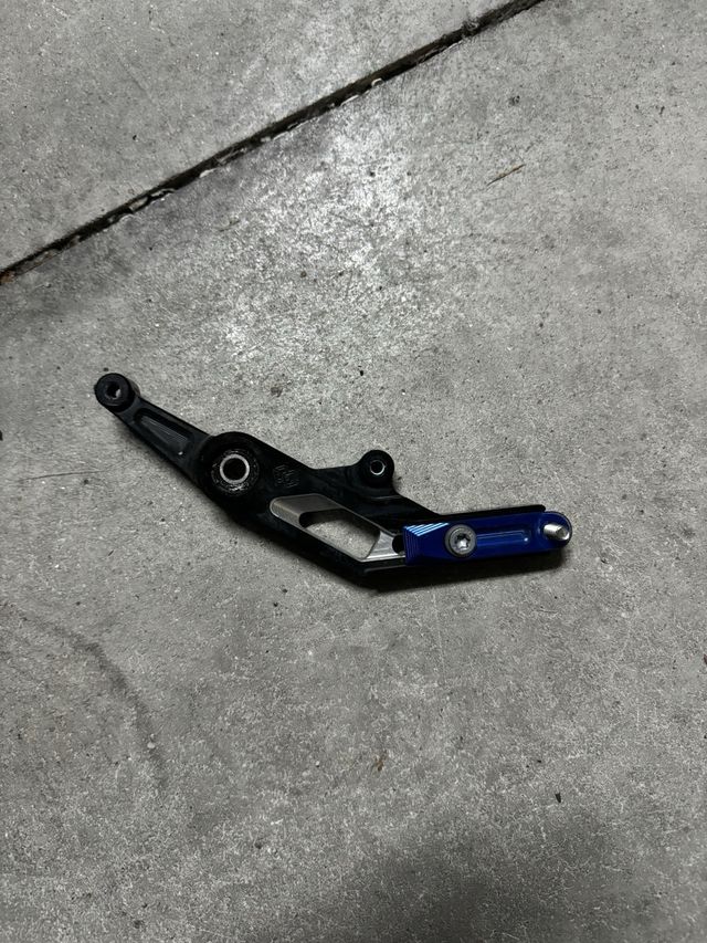 Bmw s1000rr 2023 peseira M esquerda