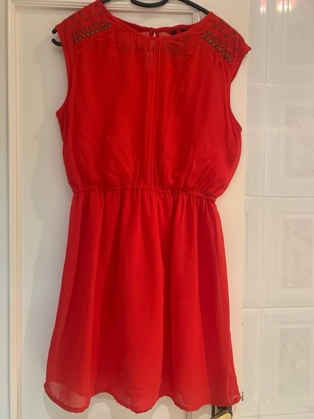 Vestido rojo de mango