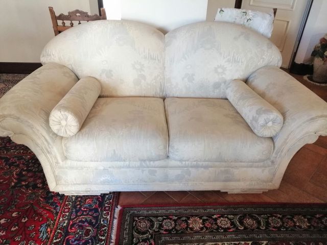 N.2 Divani in tessuto