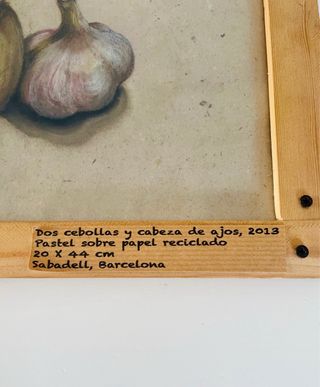 Cuadros pastel sobre papel reciclado